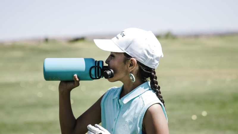 Top 10 Country Club Outfits: Style and Elegance for Leisure and Sport